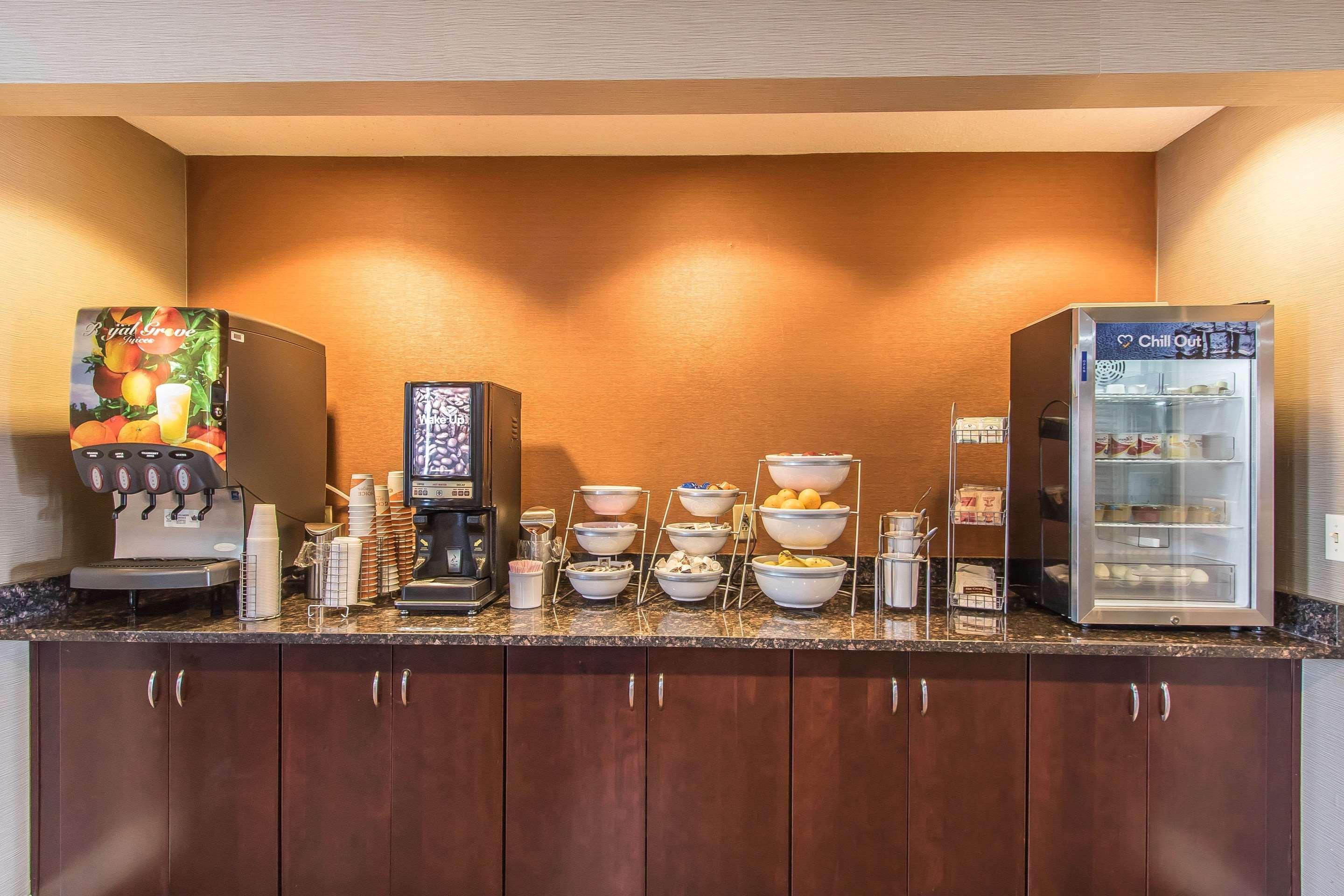 Comfort Suites Richmond Luaran gambar