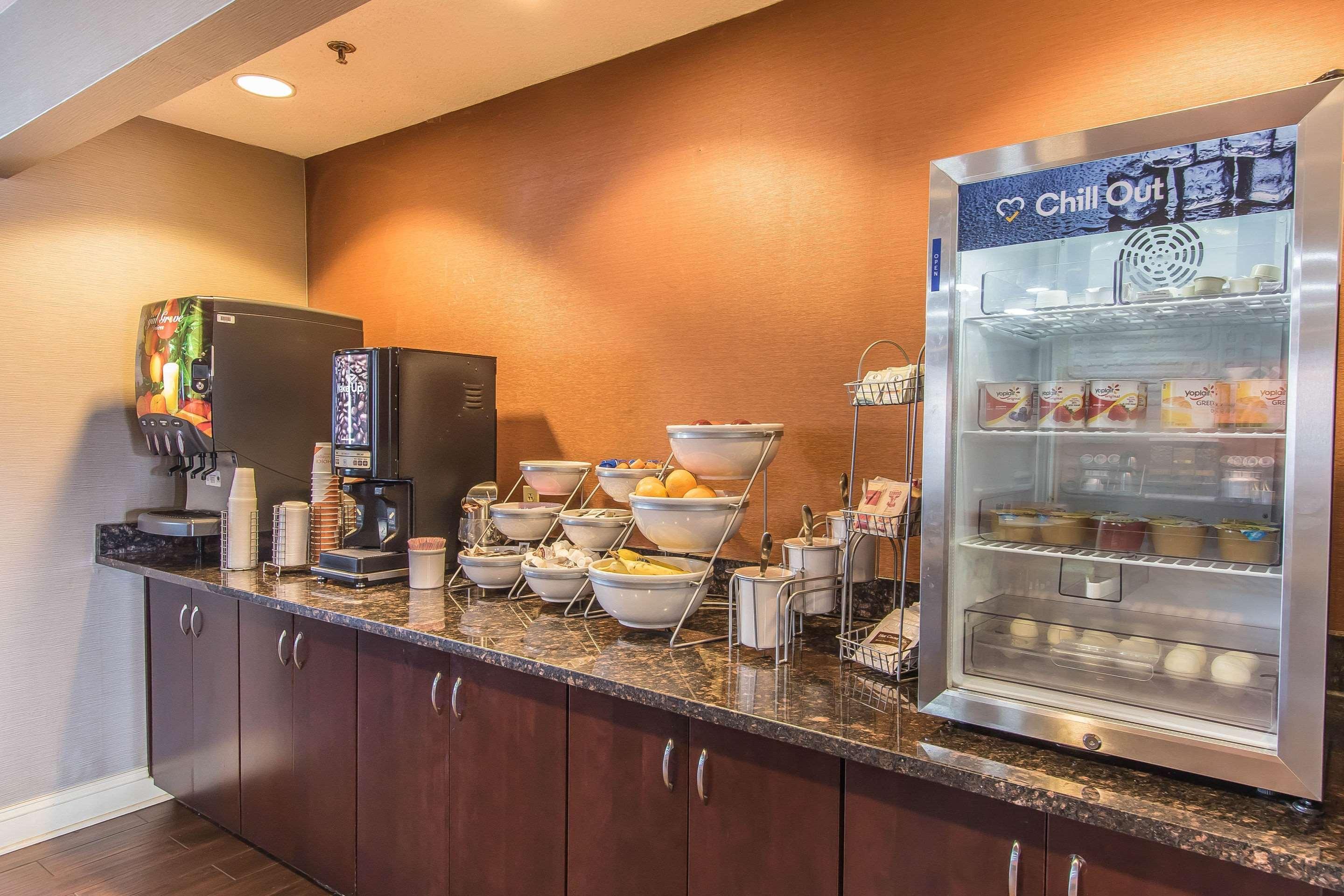 Comfort Suites Richmond Luaran gambar